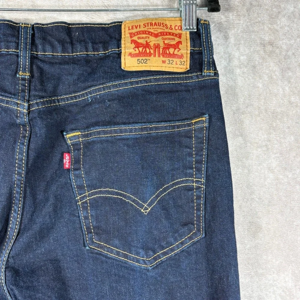 Levi's 502 Jeans Mens Size 32X32 Blue Dark Wash Denim Tapered Pockets Casual